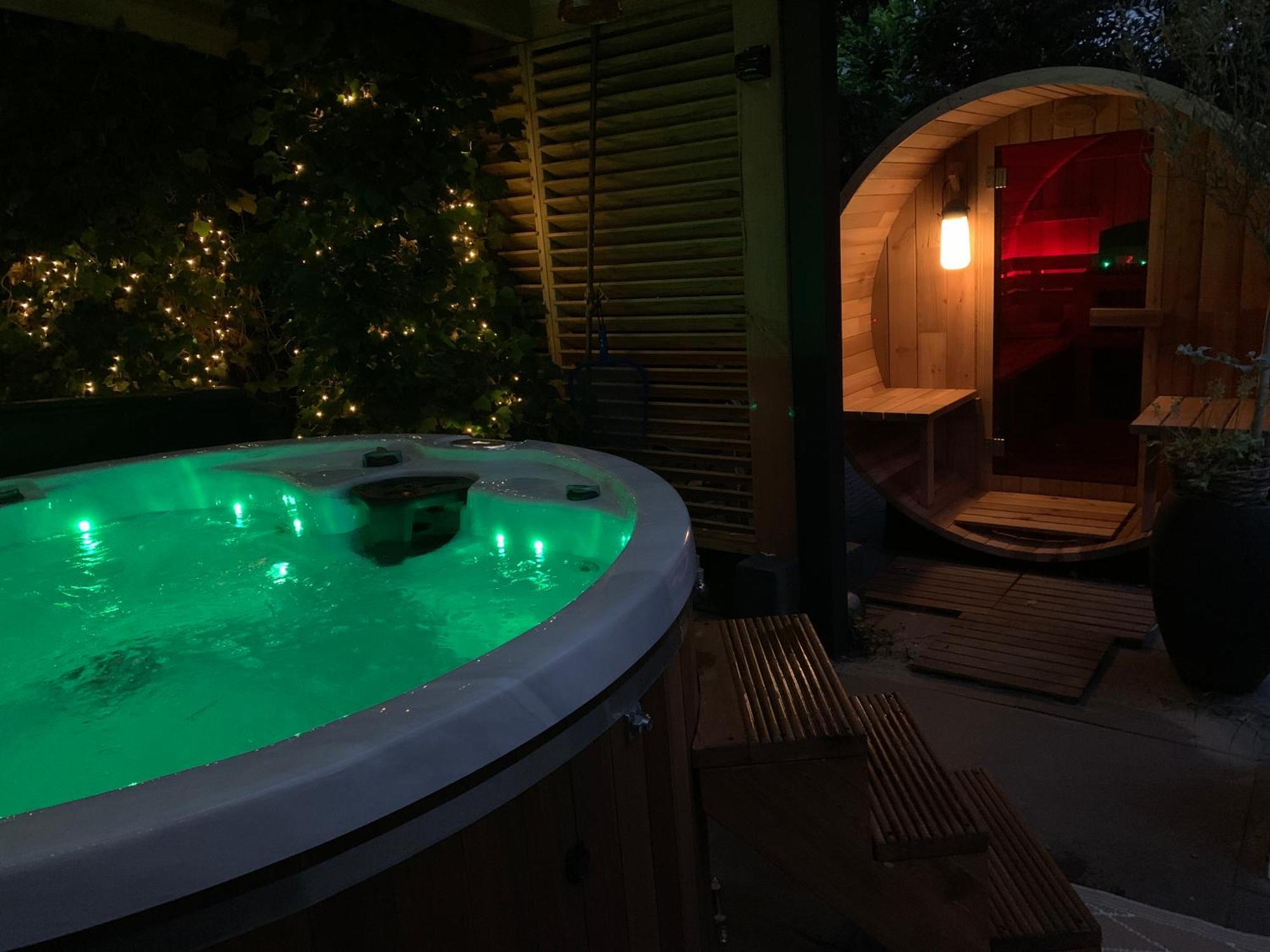 Romantisch Wellness Appartement Met Prive Hottub Sauna Gamesroom Den Ham Esterno foto