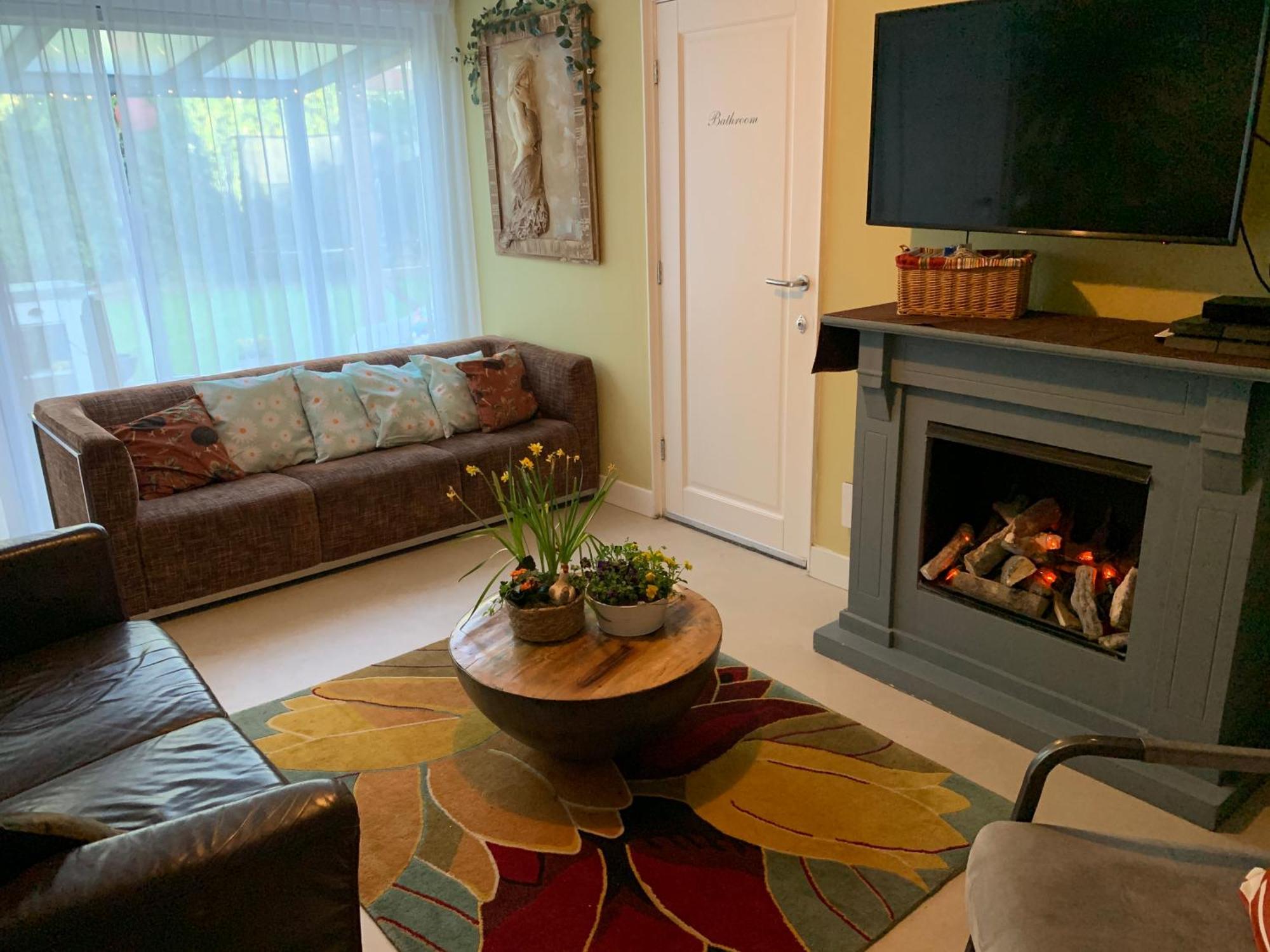 Romantisch Wellness Appartement Met Prive Hottub Sauna Gamesroom Den Ham Esterno foto